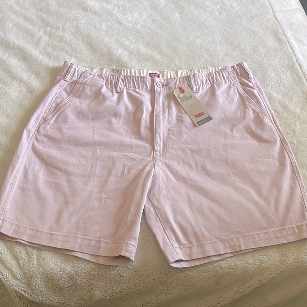 Levi’s Chino EZ pastel pink shorts